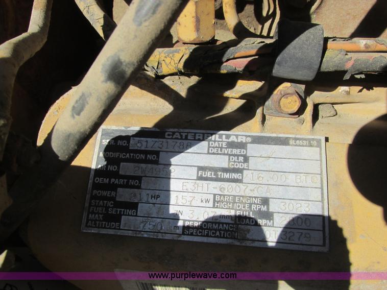 image for item A8827 1985 Ford LT8000 dump truck