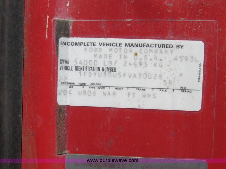 image for item A8827 1985 Ford LT8000 dump truck