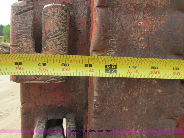 image for item A8827 1985 Ford LT8000 dump truck