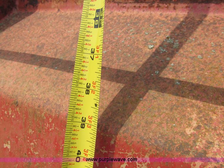 image for item A8827 1985 Ford LT8000 dump truck