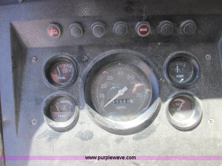 image for item A8828 1985 Ford LT8000 dump truck