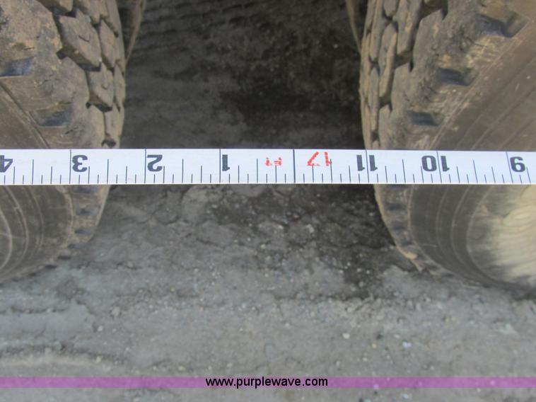 image for item A8828 1985 Ford LT8000 dump truck