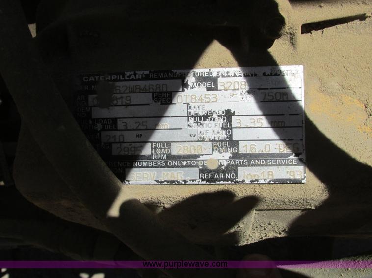 image for item A8828 1985 Ford LT8000 dump truck