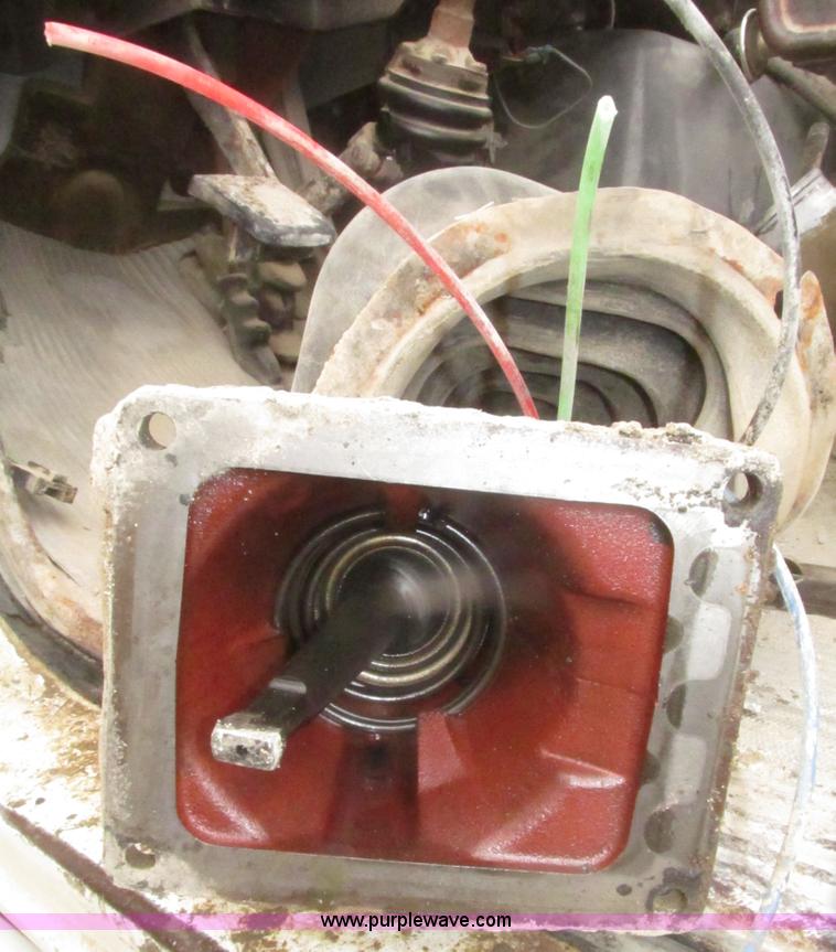 image for item AV9194 Engine and transmission