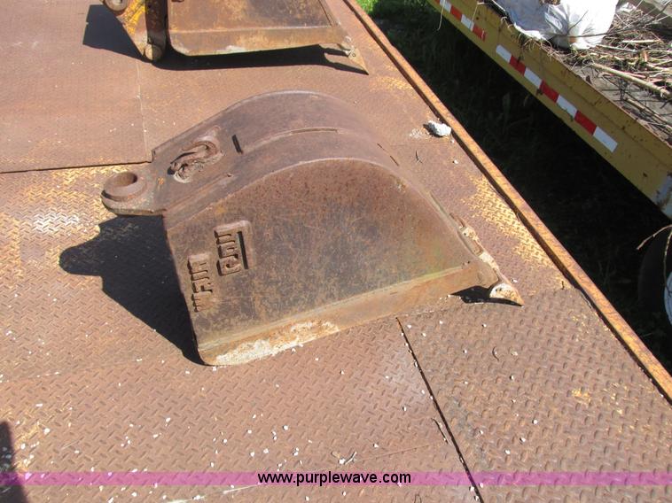 image for item AW9683 Wayne Roy backhoe buckets