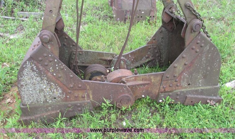 image for item AY9860 Bucket