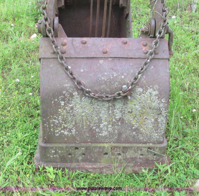 image for item AY9860 Bucket