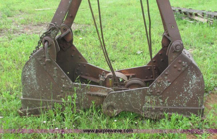 image for item AY9860 Bucket