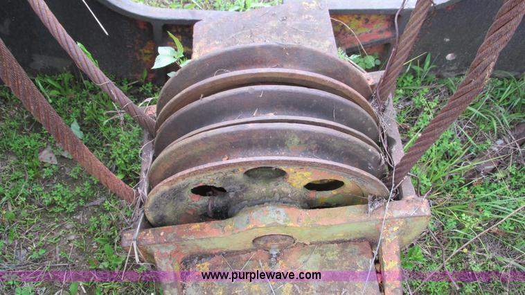 image for item AY9862 PMCO 152 bucket