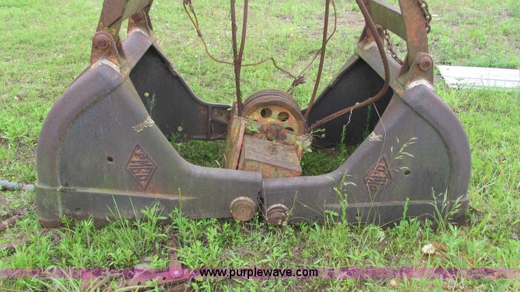 image for item AY9862 PMCO 152 bucket