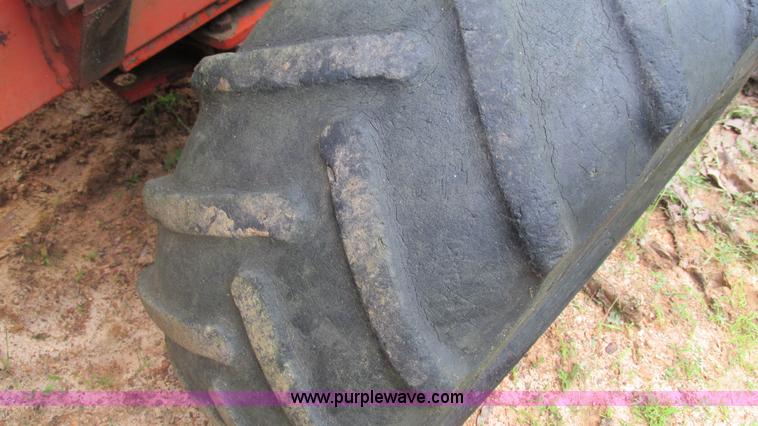 image for item AY9866 Ditch Witch R30 trencher