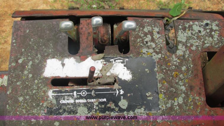 image for item AY9866 Ditch Witch R30 trencher