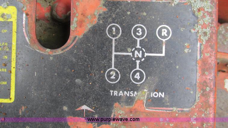 image for item AY9866 Ditch Witch R30 trencher