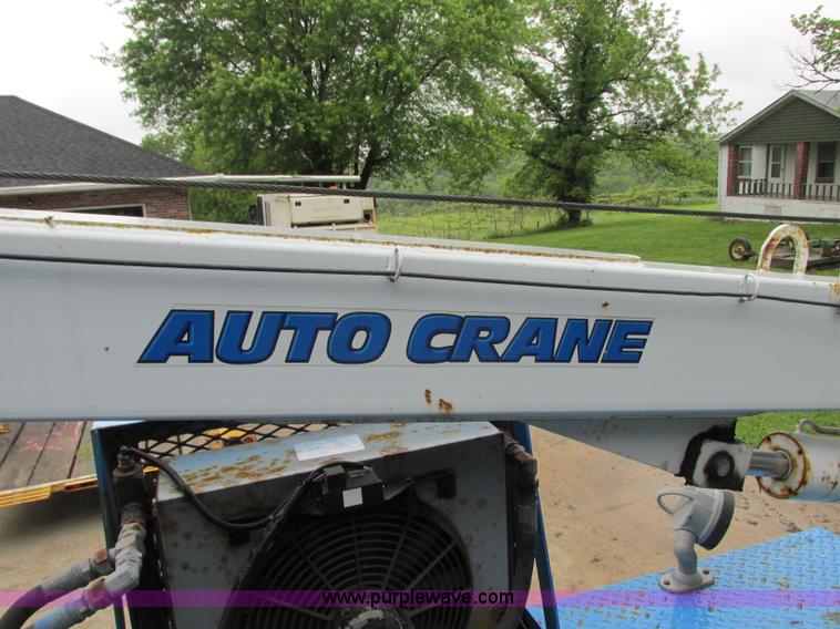 image for item B2954 2005 International DuraStar 4300 service truck