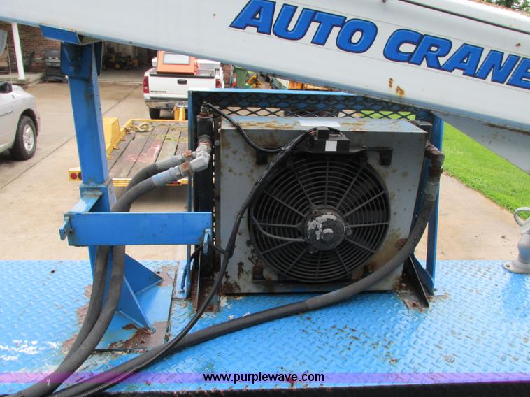 image for item B2954 2005 International DuraStar 4300 service truck