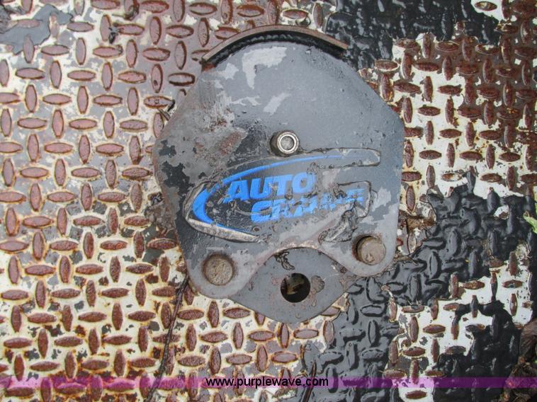 image for item B2954 2005 International DuraStar 4300 service truck