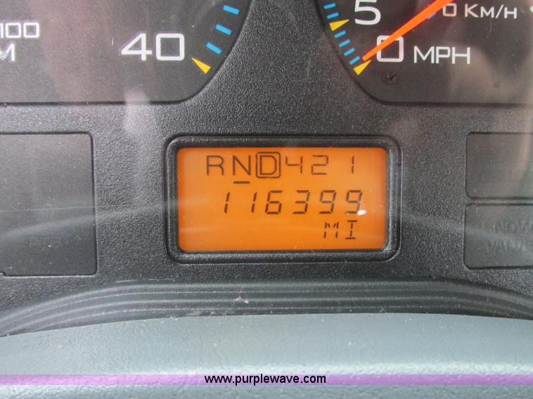 image for item B2954 2005 International DuraStar 4300 service truck