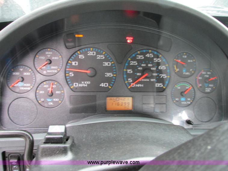 image for item B2954 2005 International DuraStar 4300 service truck