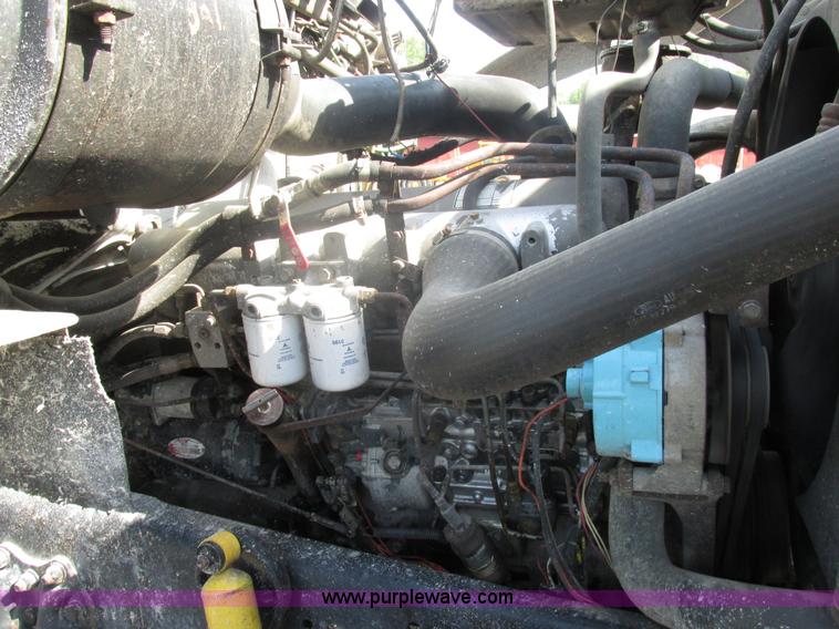 image for item BS9225 1989 Ford LT8000 dump truck