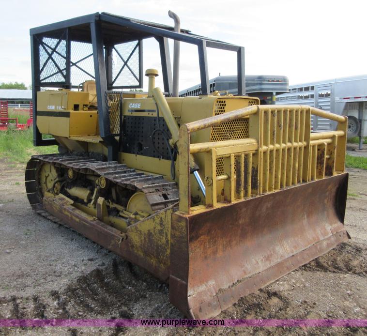 image for item D2453 1968 Case 1150 dozer