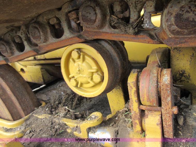 image for item D2453 1968 Case 1150 dozer