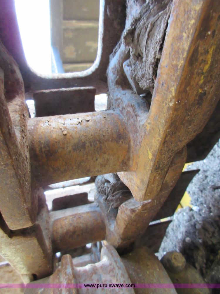 image for item D2453 1968 Case 1150 dozer