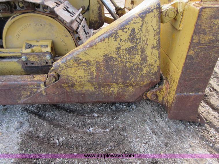 image for item D2453 1968 Case 1150 dozer