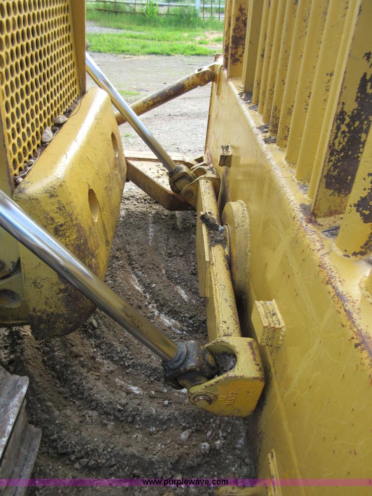 image for item D2453 1968 Case 1150 dozer