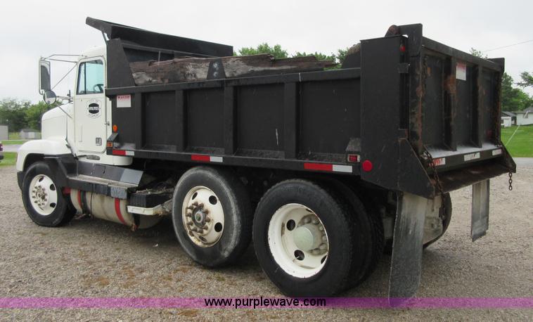 image for item D2466 1996 Freightliner FLD dump truck