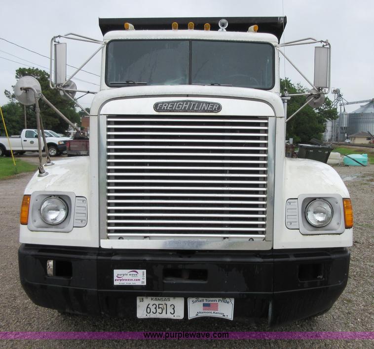 image for item D2466 1996 Freightliner FLD dump truck