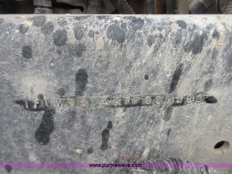 image for item D2466 1996 Freightliner FLD dump truck