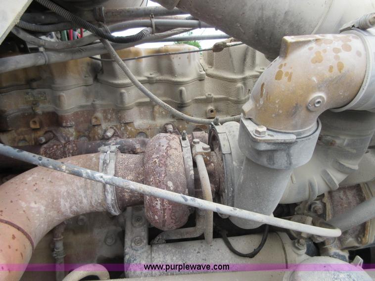 image for item D2466 1996 Freightliner FLD dump truck