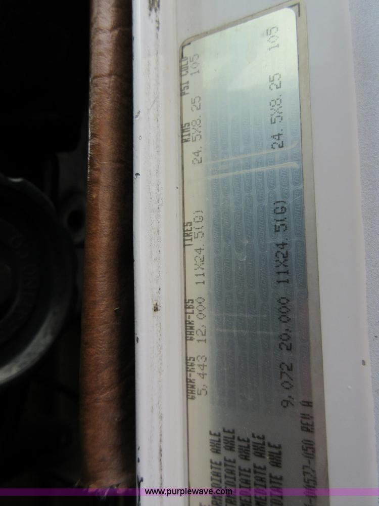 image for item D2466 1996 Freightliner FLD dump truck