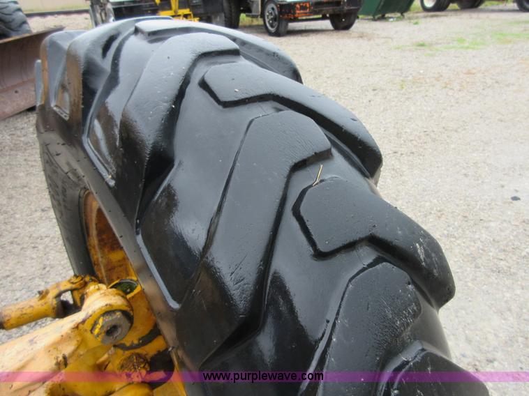 image for item D2467 1971 Caterpillar 112F rigid frame motor grader