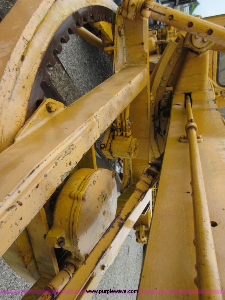 image for item D2467 1971 Caterpillar 112F rigid frame motor grader
