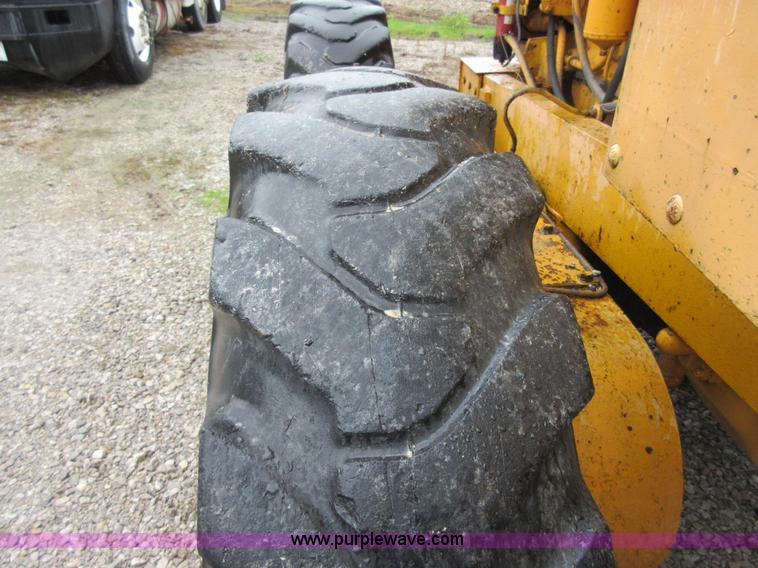 image for item D2467 1971 Caterpillar 112F rigid frame motor grader