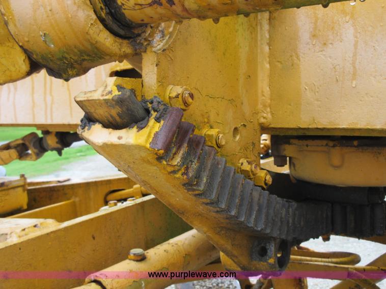 image for item D2467 1971 Caterpillar 112F rigid frame motor grader