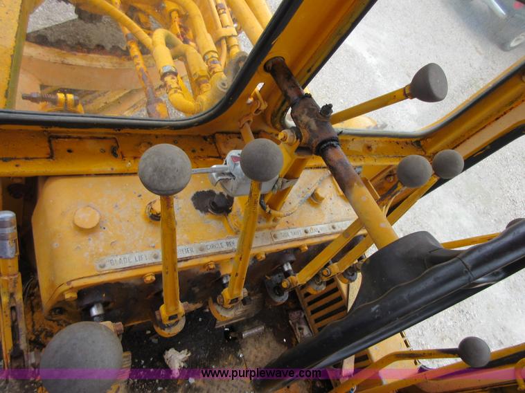 image for item D2467 1971 Caterpillar 112F rigid frame motor grader