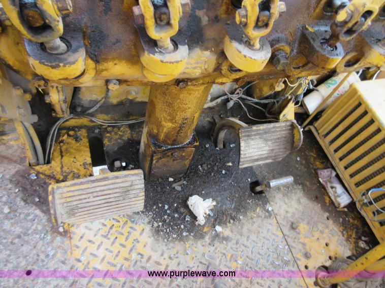 image for item D2467 1971 Caterpillar 112F rigid frame motor grader