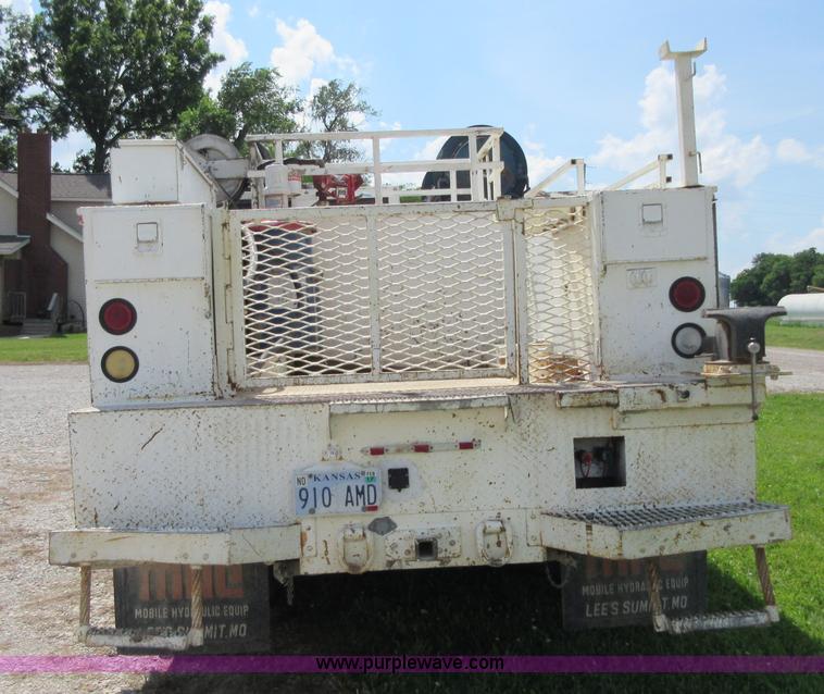 image for item D2473 1990 GMC TopKick 7000 service truck