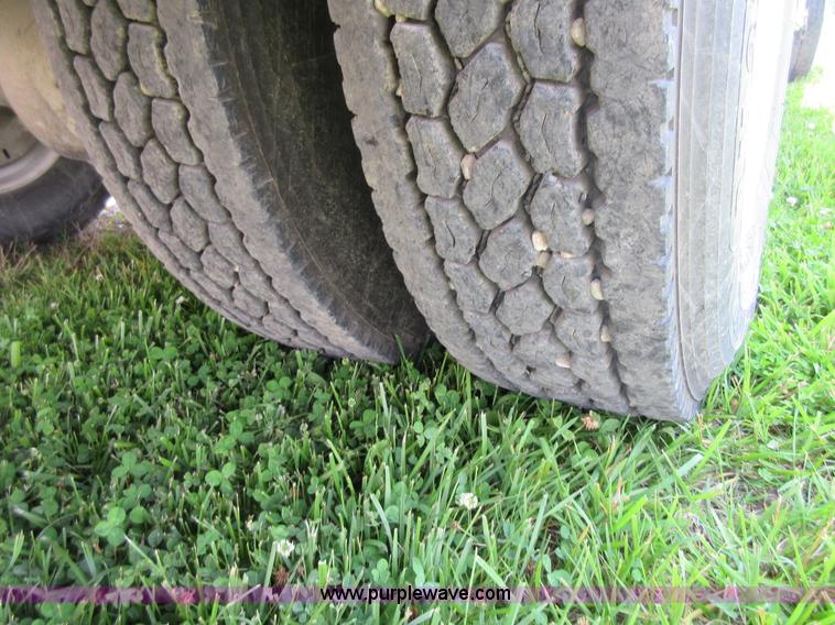 image for item D2473 1990 GMC TopKick 7000 service truck