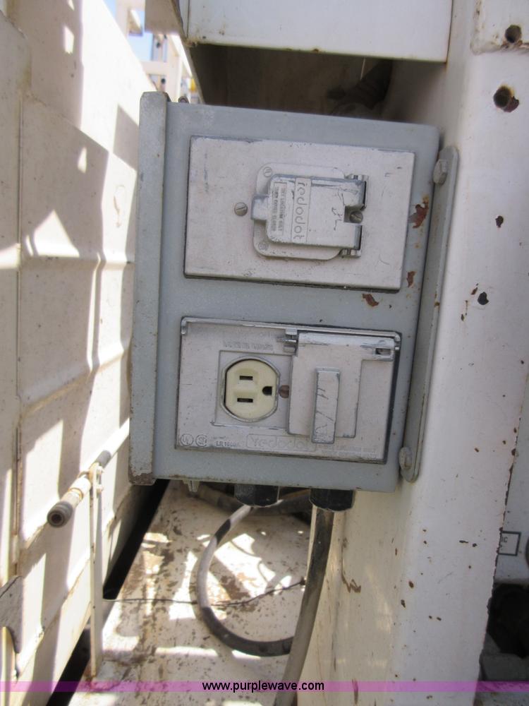 image for item D2473 1990 GMC TopKick 7000 service truck