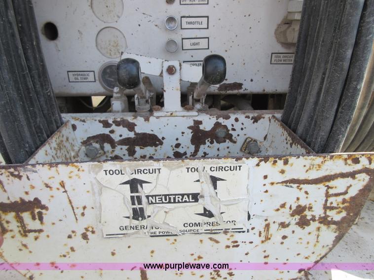 image for item D2473 1990 GMC TopKick 7000 service truck