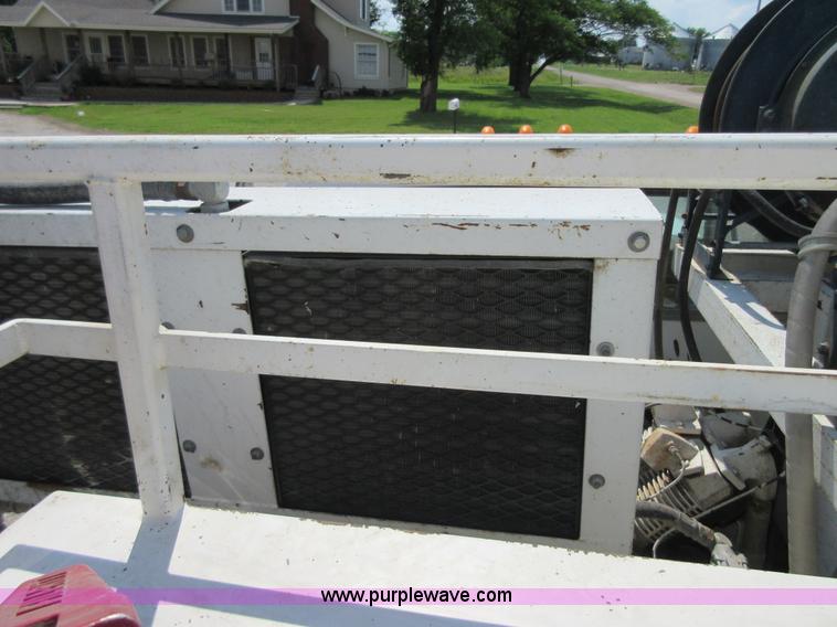 image for item D2473 1990 GMC TopKick 7000 service truck