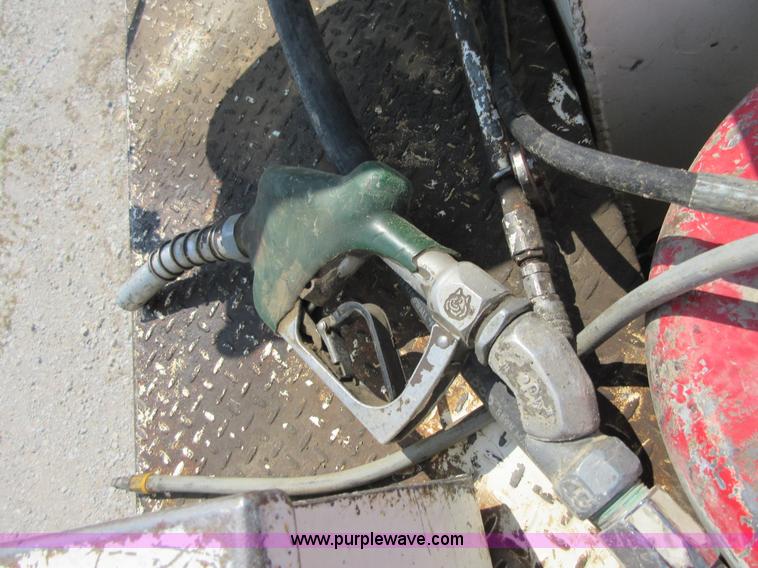 image for item D2473 1990 GMC TopKick 7000 service truck