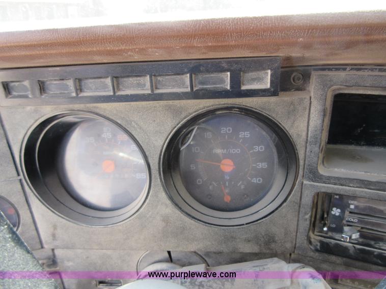 image for item D2473 1990 GMC TopKick 7000 service truck