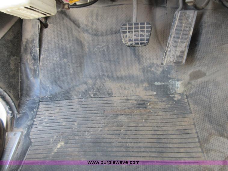 image for item D2473 1990 GMC TopKick 7000 service truck