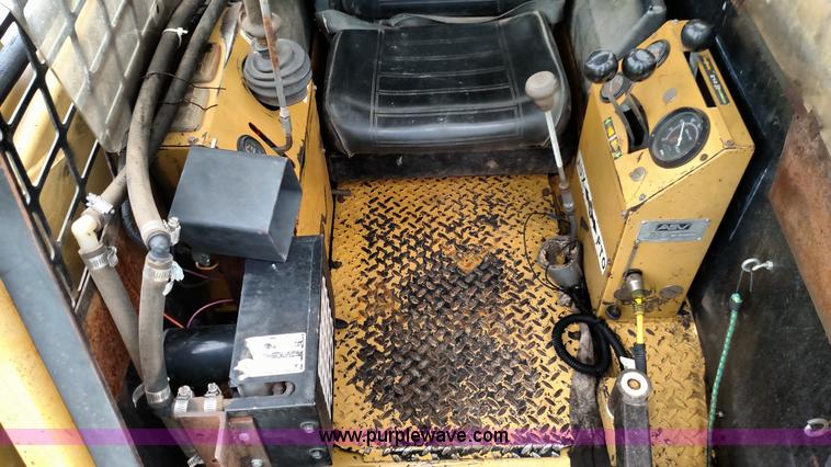 image for item F7824 ASV 4520 skid steer