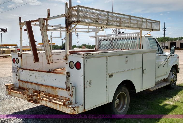 image for item F7825 1984 Ford F350 utility truck