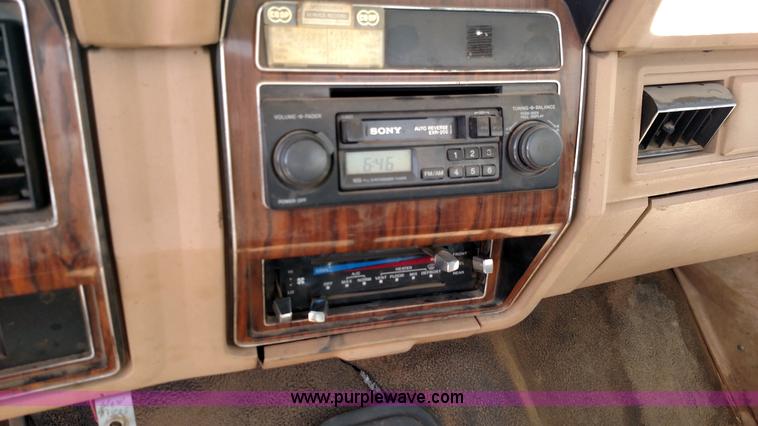 image for item F7825 1984 Ford F350 utility truck